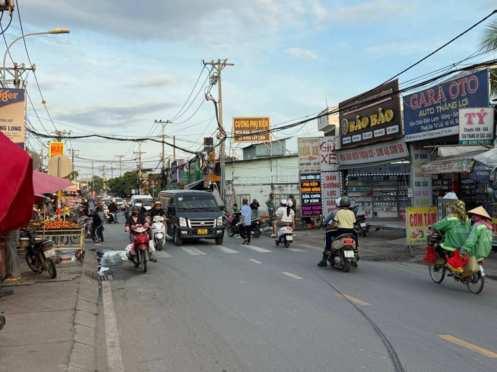 BÁN NỀN ĐẤT MT ĐƯỜNG NGUYỄN DUY TRINH, 267M2, NGAY CỔNG ĐÔNG TĂNG LONG